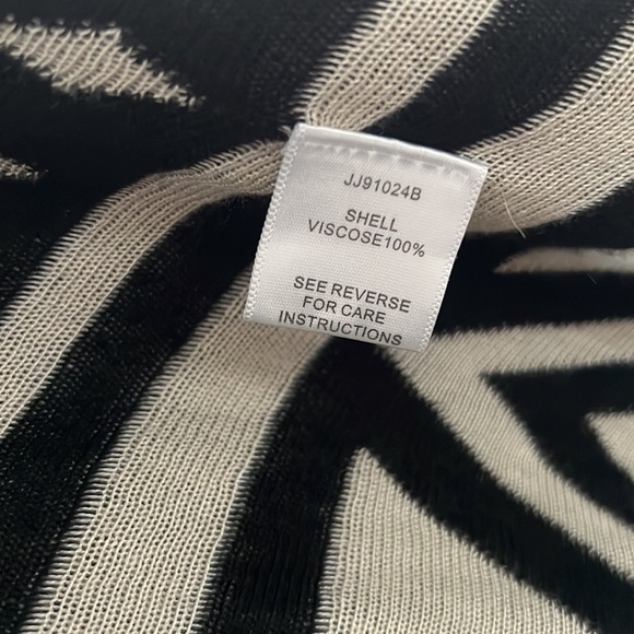 Ark & Co. Hi-Low Open Sweater Shawl Duster - Picture 4 of 11